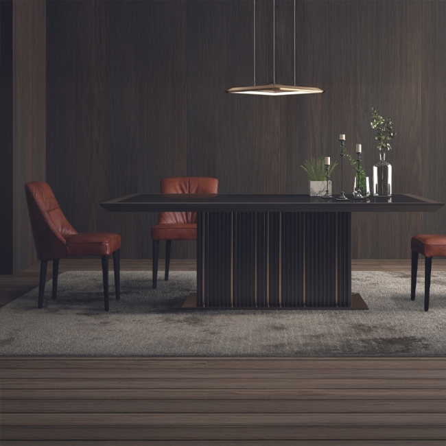 Renaissance Yemek Masası